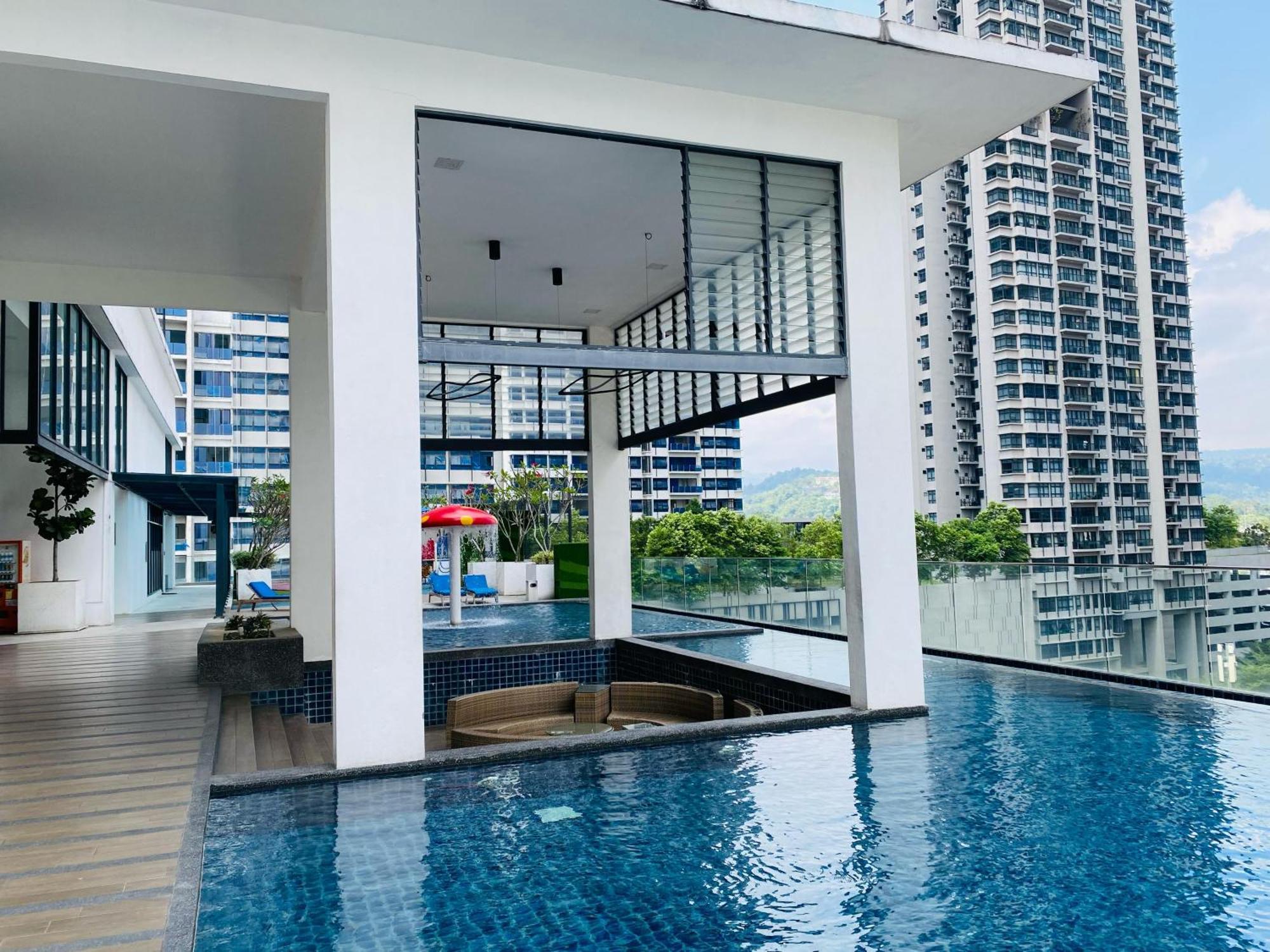 Reizz By Aayu Residences - 10mins To Klcc, 2 Mins To Gleneagles Hospital * Kuala Lumpur