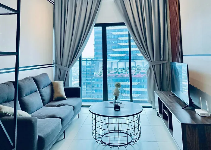 Reizz By Aayu Residences - 10Mins To Klcc, 2 Mins To Gleneagles Hospital