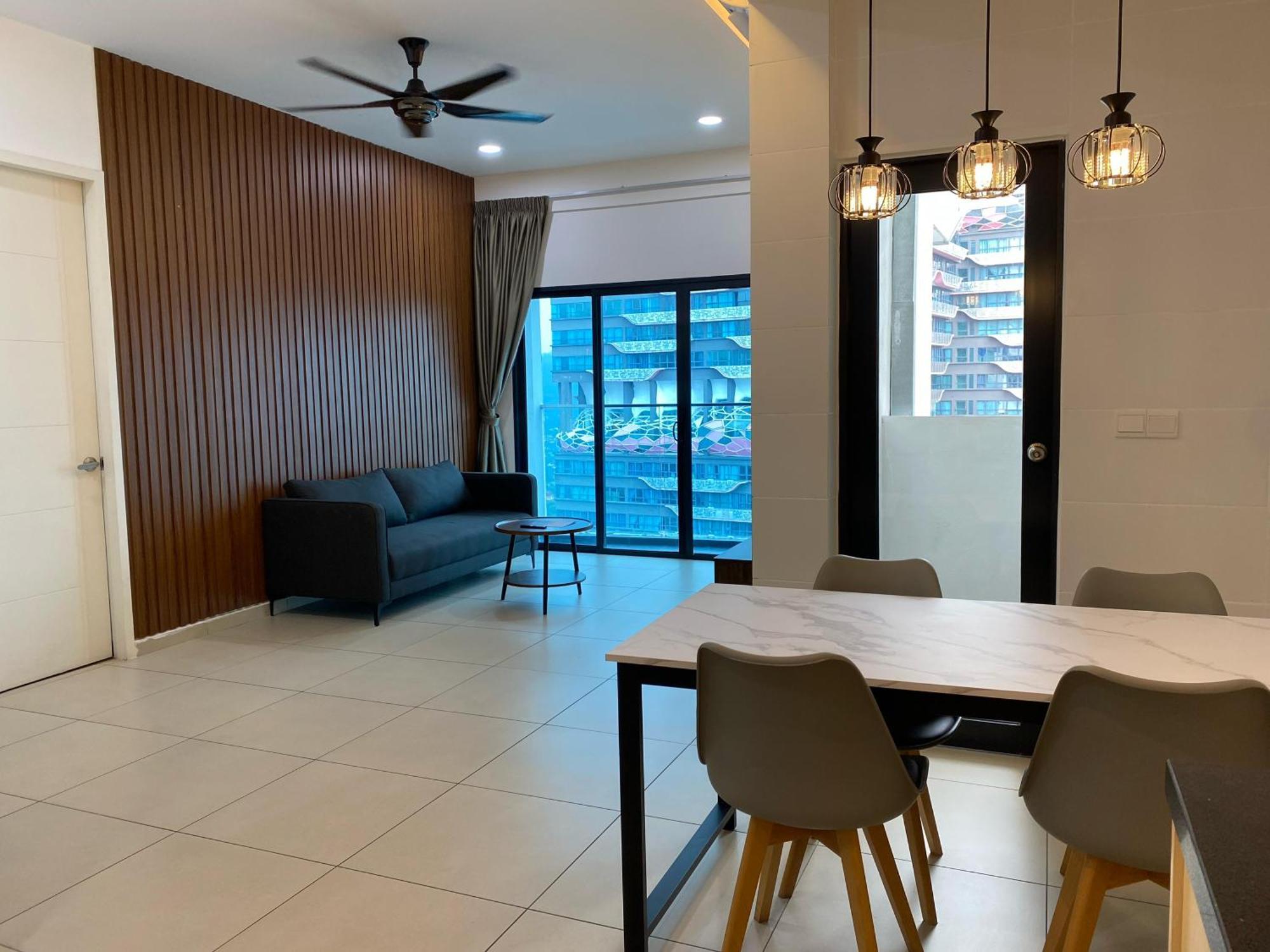 Pangsapuri Reizz By Aayu Residences - 10mins To Klcc, 2 Mins To Gleneagles Hospital